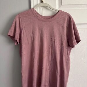 Lululemon workout top